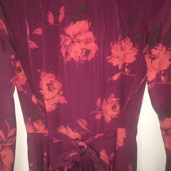 Floral print dress with belt tie - Picture 3 of 4